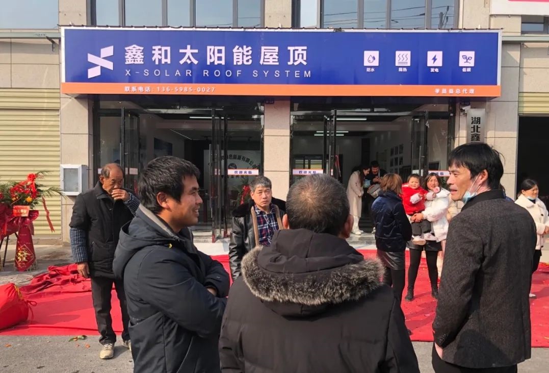 2022哪个行业会火？若是非要选的话，那肯定非光伏新能源行业莫属，抓住风谈锋有更多机遇……