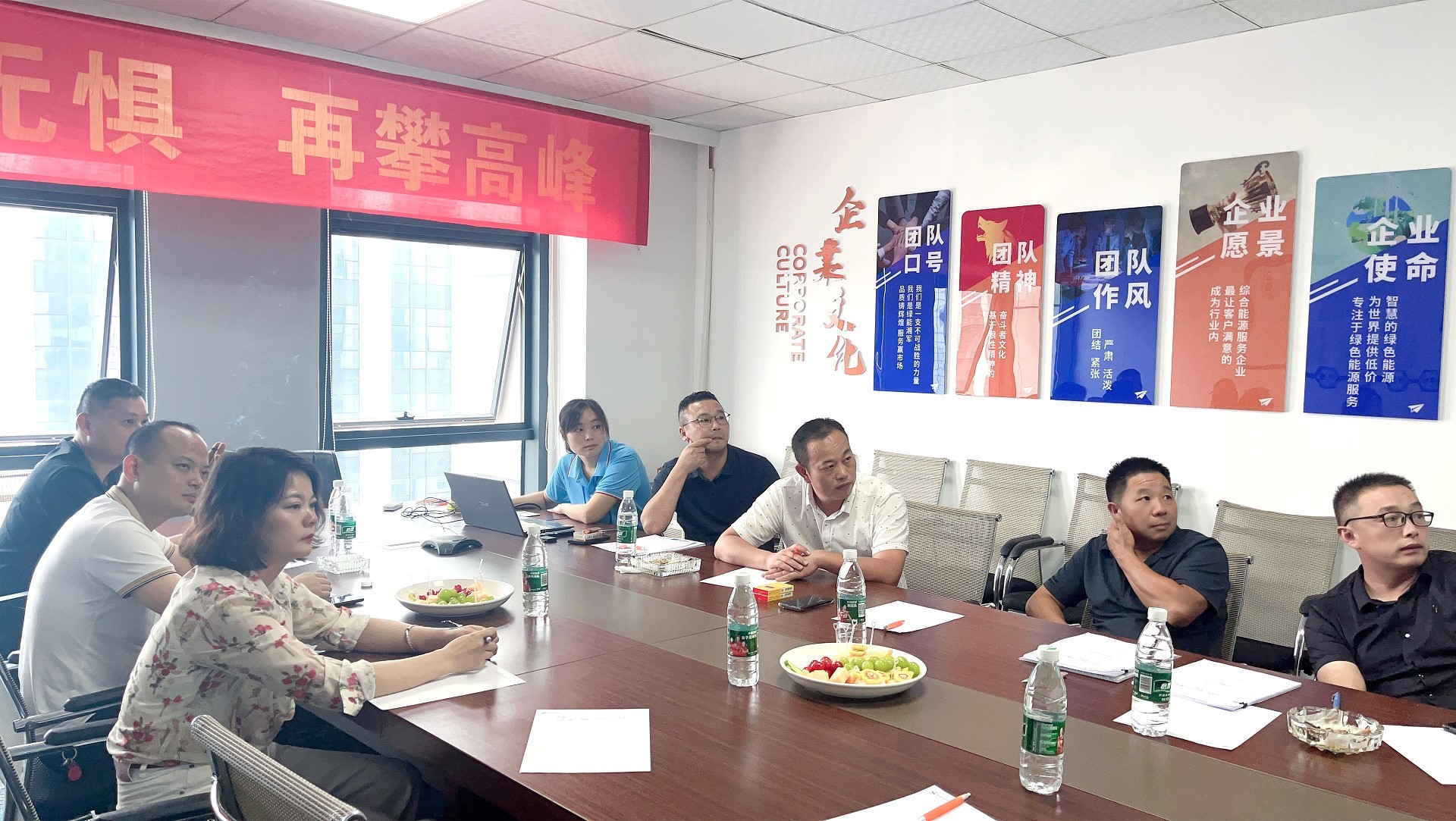 光伏电站_家用太阳能光伏发电_光伏发电代理加盟